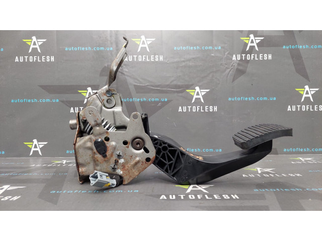 Педаль сцепления 4500Y7, 1606409080 Peugeot 3008 Педаль сцепления 4500Y7, 1606409080 Peugeot 3008